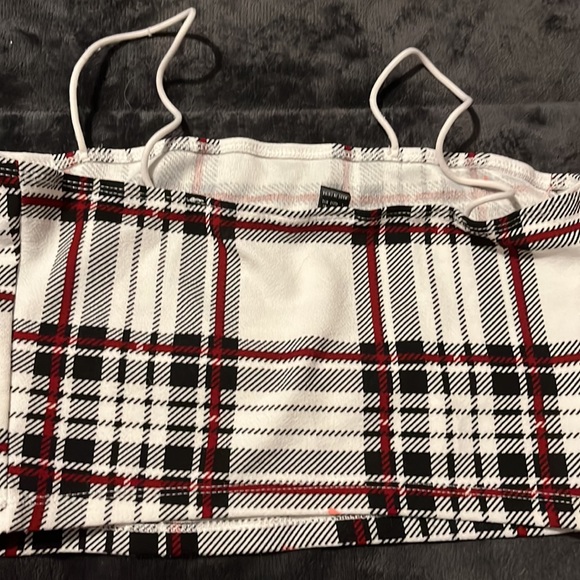 plaid cropped tank top size large. - Picture 2 of 2